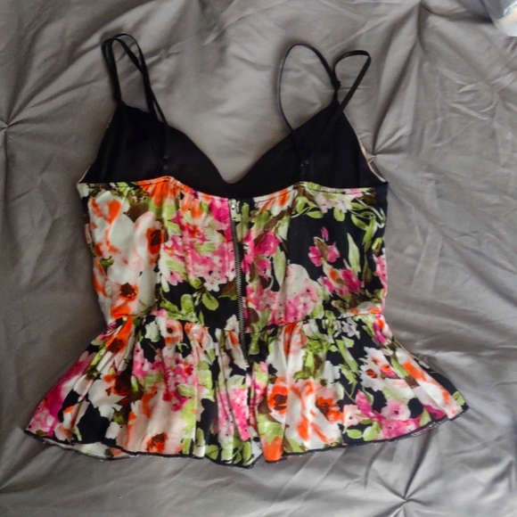 Crop top - Picture 2 of 2